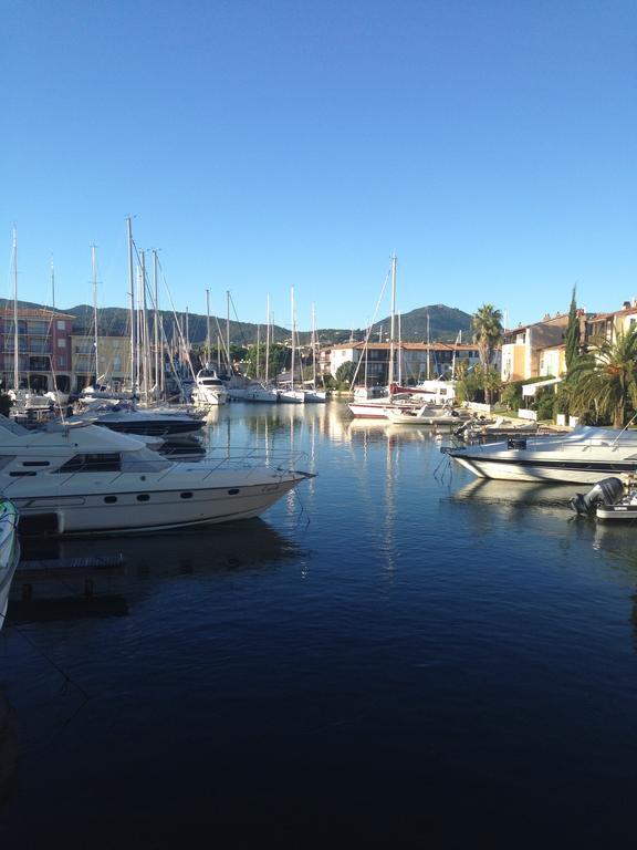 Apartment Port Grimaud Luaran gambar